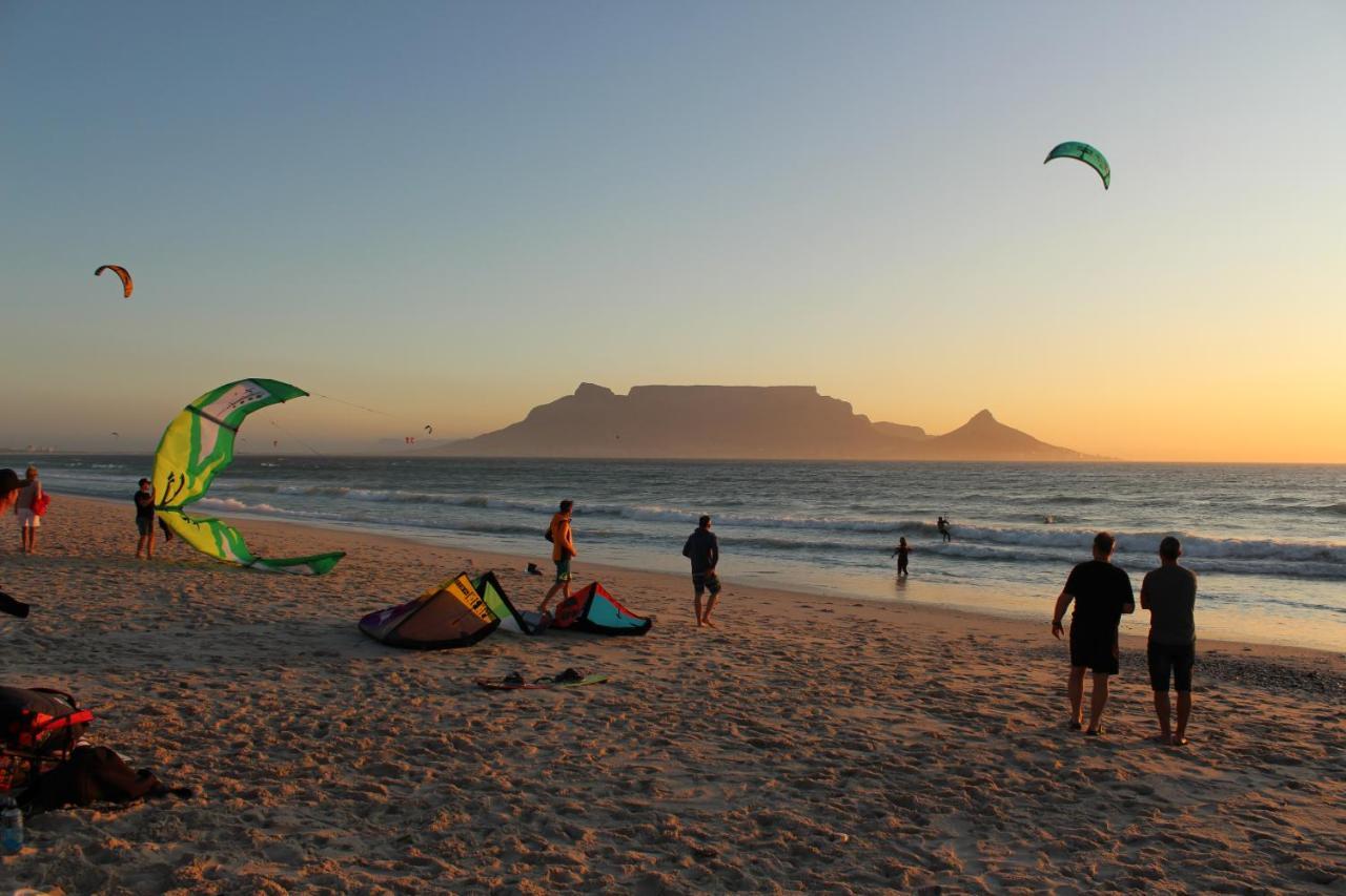 Sea Breeze Apartments Bloubergstrand Exteriér fotografie