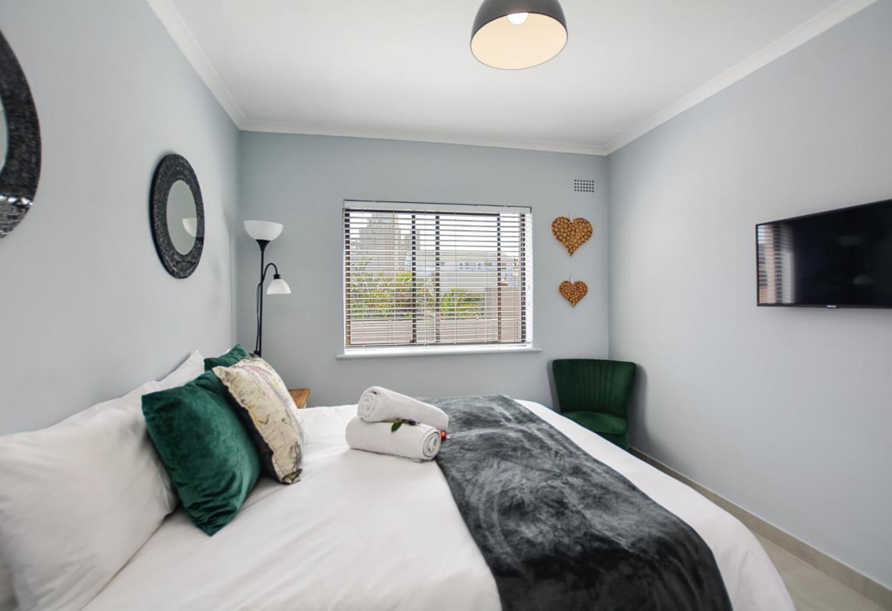 Sea Breeze Apartments Bloubergstrand Exteriér fotografie