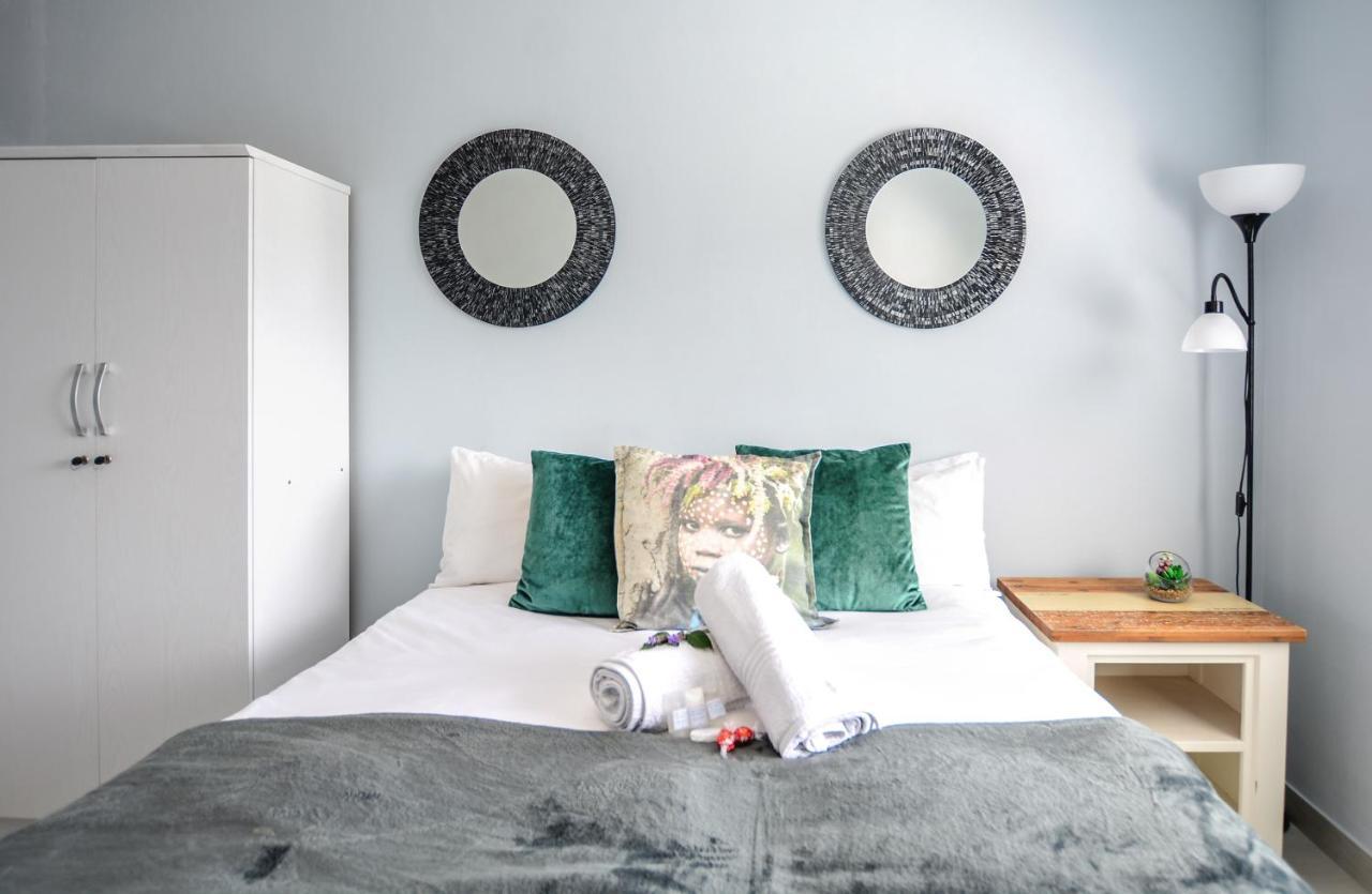 Sea Breeze Apartments Bloubergstrand Exteriér fotografie